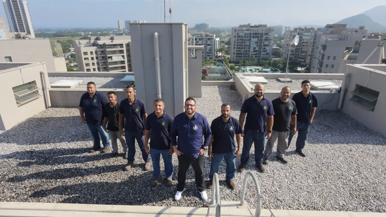Cobertura operacional e equipe em campo