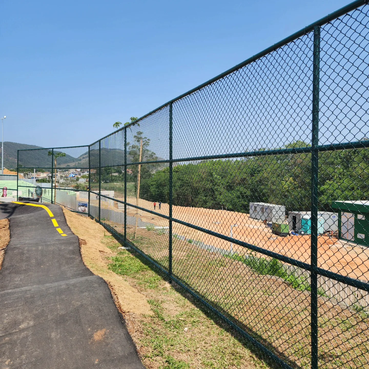 Cercamento de terreno com tela